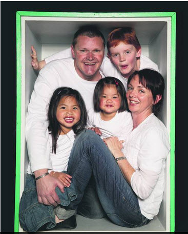 Carrine and Gus Weston with their children Jedd, Ming and Nini. Source: Illawarra Mercury